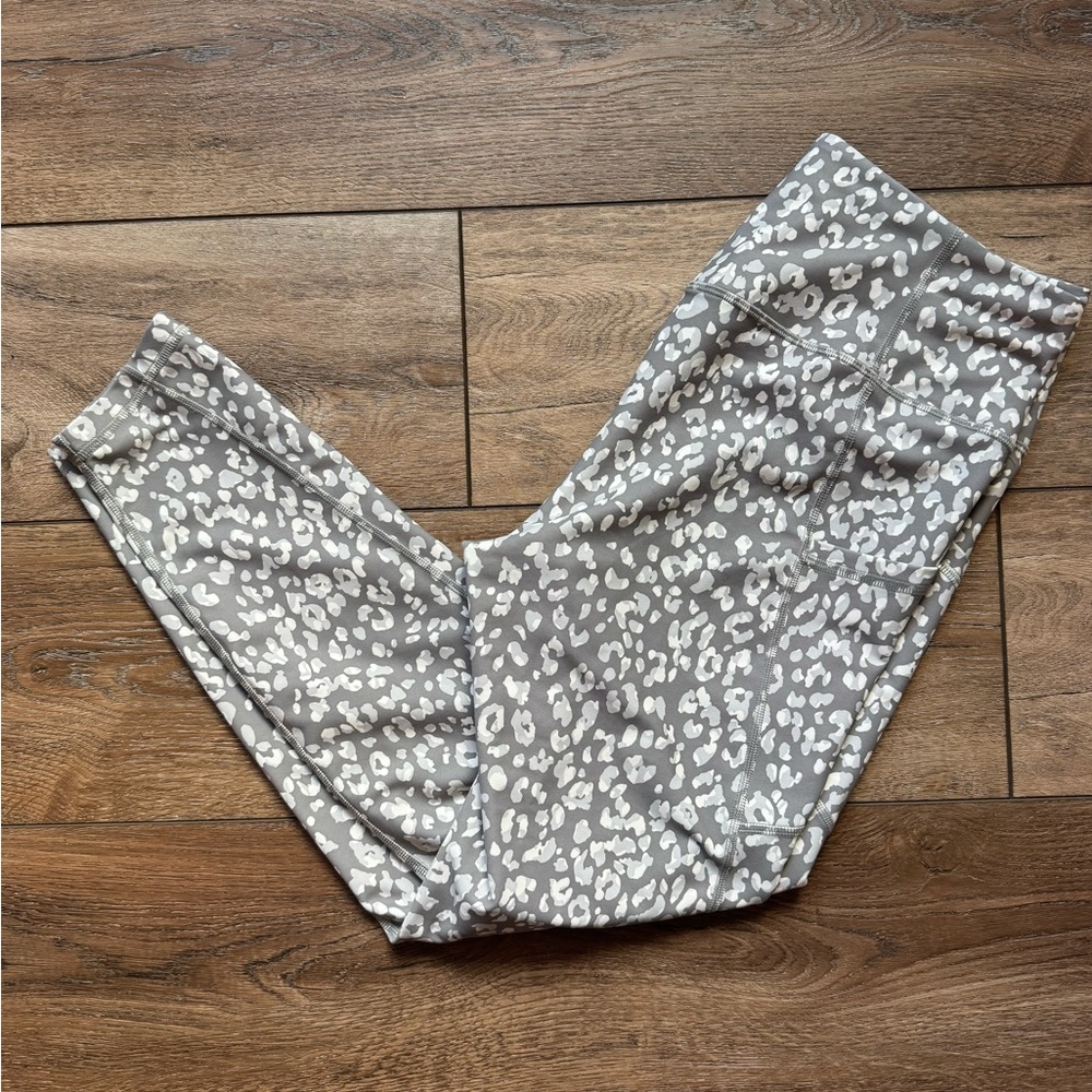 Old Navy Leopard High Waisted Leggings